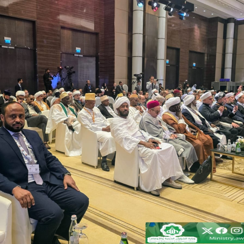 ‏بدعوة من الشيخ عبدالرحمن بن محمد آل خليفة معالي وزير الشؤون الدينية يزور  البحرين للمشاركة في فعاليات مؤتمر الحوار الإسلامي الإسلامي